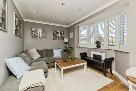 Dining/Living Room 2
