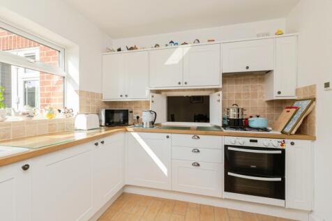 Fitted Kitchen
