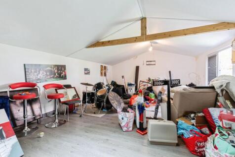 Bar / Games Room