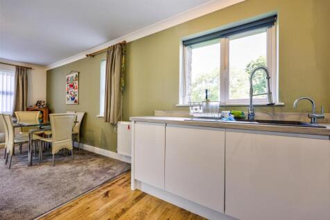 Kitchen_004.jpg