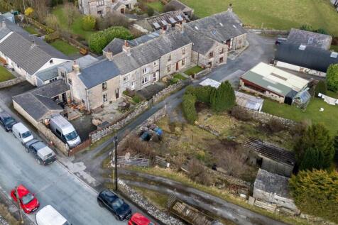 Divorced Garden &amp; Parking