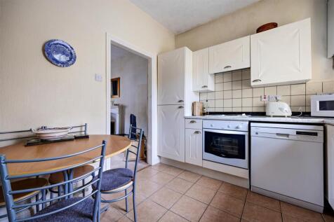 Kitchen_04.jpg