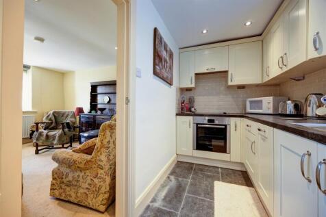 Kitchen_01.jpg