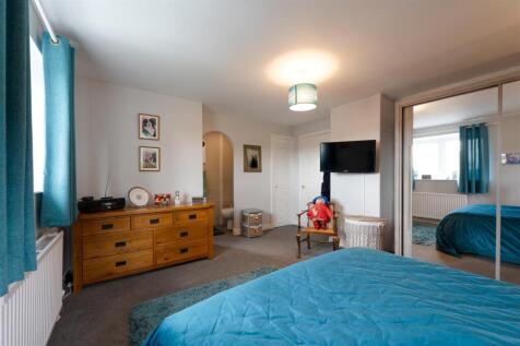 2 Harley Close-17.JPG