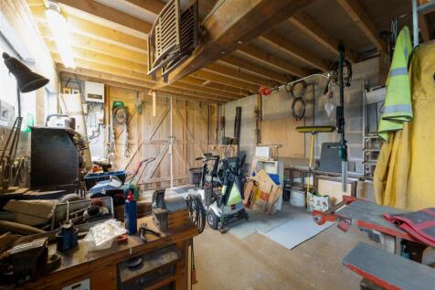 Detached Double Garage &amp; Workshop