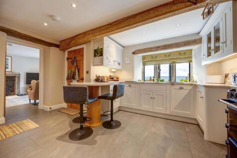 Kitchen_03.jpg