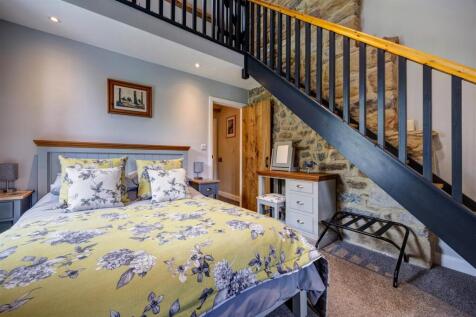 Cottage_Bed1_05.jpg
