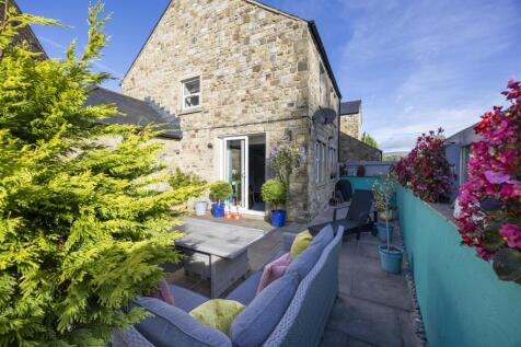 Enclosed Patio Garden