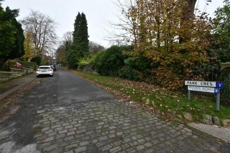 Entrace To Road