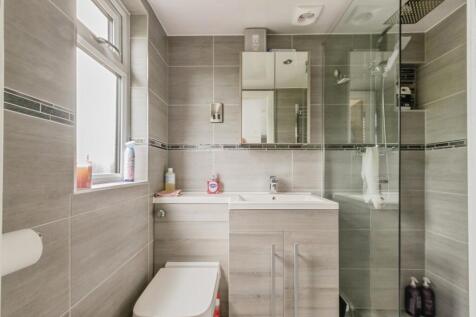 Attic En Suite