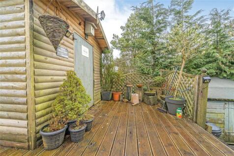 Workshop / Decking