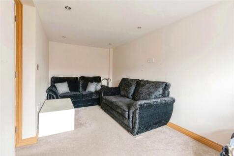 Reception/Bedroom