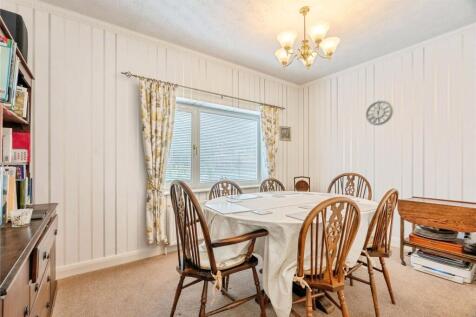 Dining Room/Bedroom