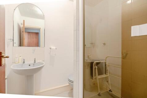 Annex Shower Room