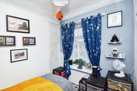 Flat Bedroom