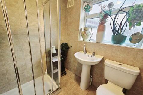 D/S Shower Room