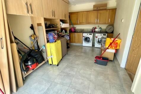 Garage/Utility