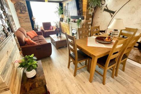 Lounge Diner