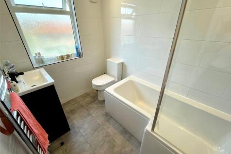 En Suite Bathroom