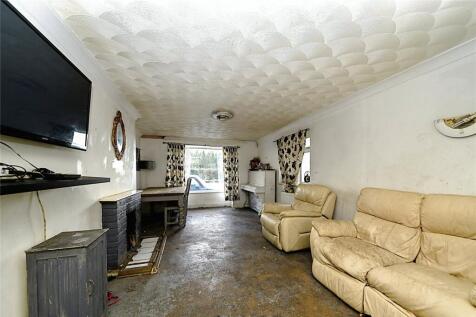 Lounge Dining Room