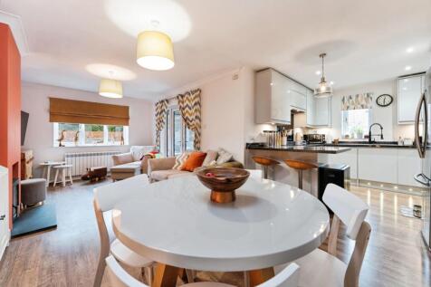 Living/Kitchen