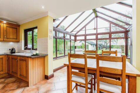 Kitchen/Conservatory