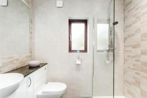 F/F Shower Room