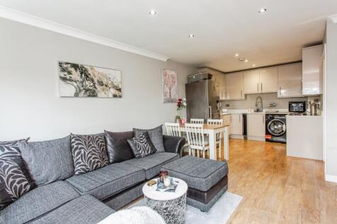 Lounge/Kitchen