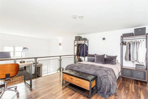 Mezzanie/Guest Room