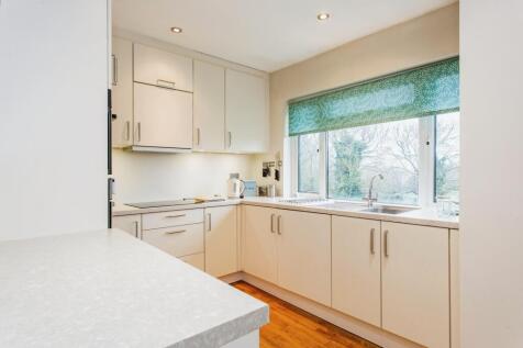 Fitted Kitchen