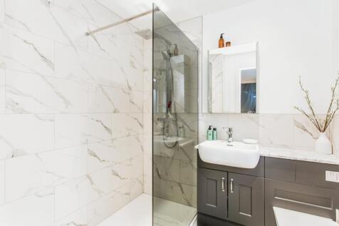 Bed 1 - Ensuite