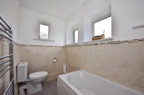 Ensuite - Bed 2