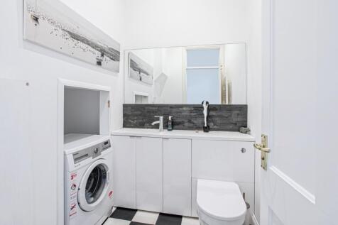 Cloakroom/Wc