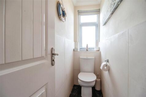 Cloakroom/Wc