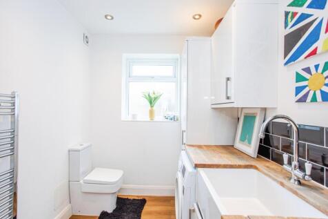 Utility Room &amp; Wc