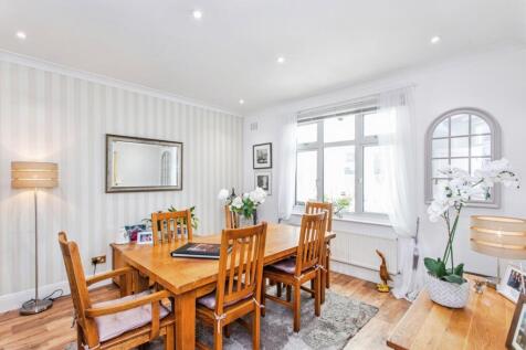Bedroom Two/Dining
