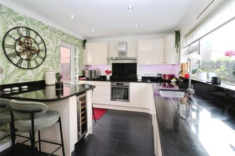 Fitted Kitchen