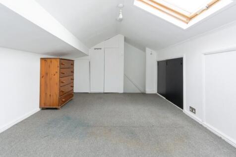 Duplex Flat Bedroom