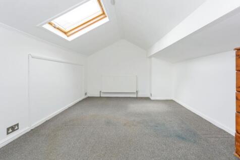 Duplex Flat Bedroom