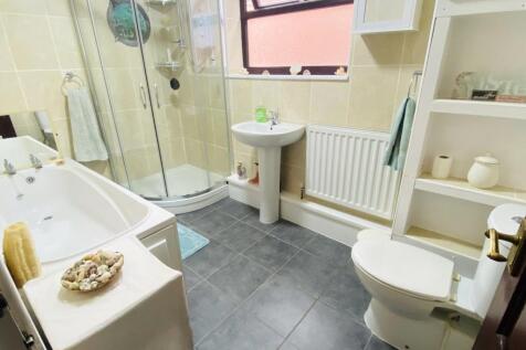 Downstairs Bathroom