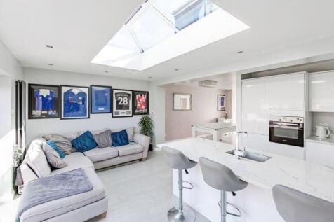 Kitchen Family Room