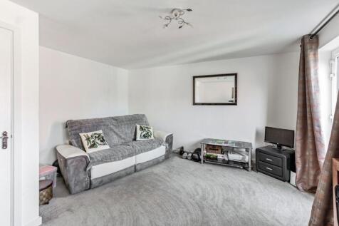 Lounge/Bedroom 5