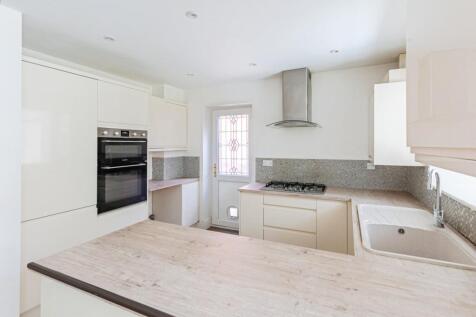Kitchen Family Room