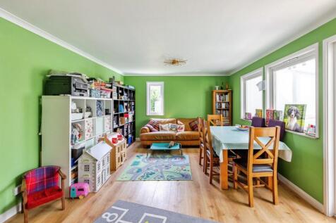 Living/Dining Space