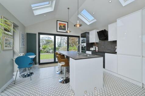 Kitchen/Breakfast Ro
