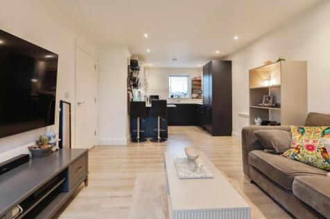 Lounge Kitchen