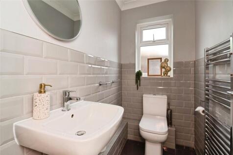 Ground Floor Wc