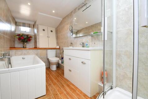 En-Suite 2