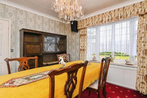 Reception/Bedroom 2