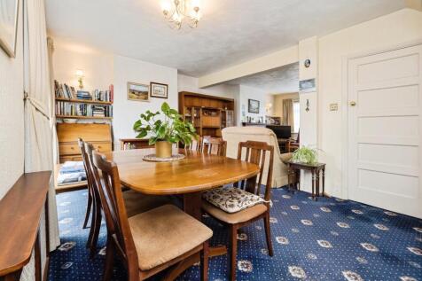 Lounge Dining Room